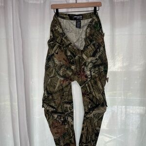 Men’s Camo buckle up mossy oak pants size 40-42 XL